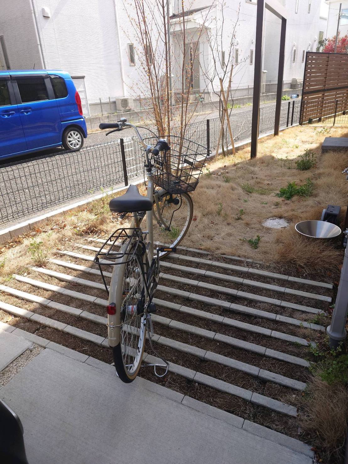 日本人工芝計画の川越市の人工芝施工事例 Before